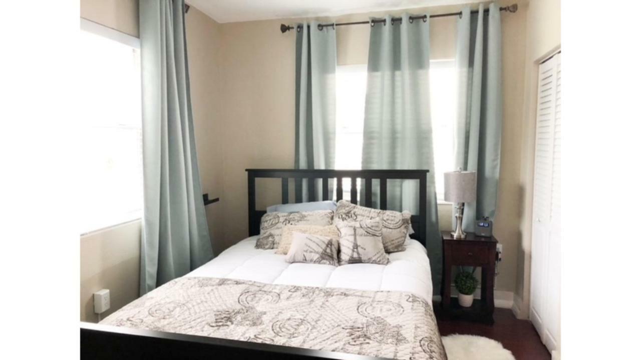Modern 2/1 Apt Near Midtown And Beaches 마이애미 외부 사진